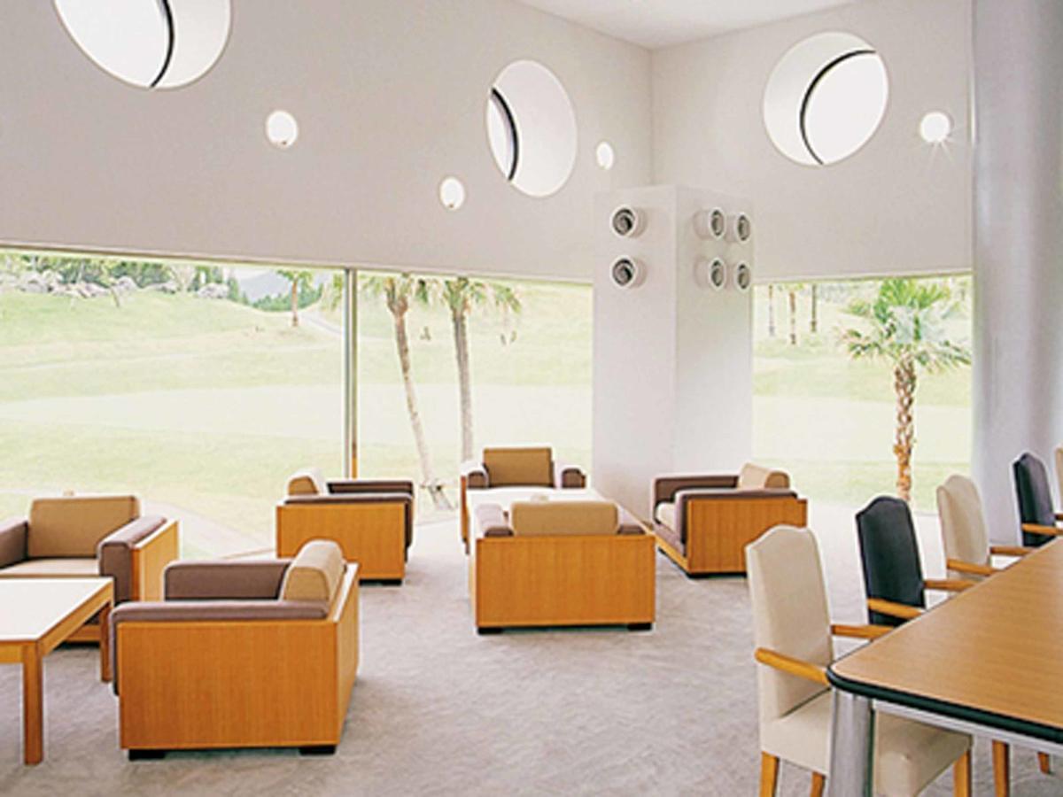 Miyazaki Kokusai Kuko Country Club Lodge Экстерьер фото
