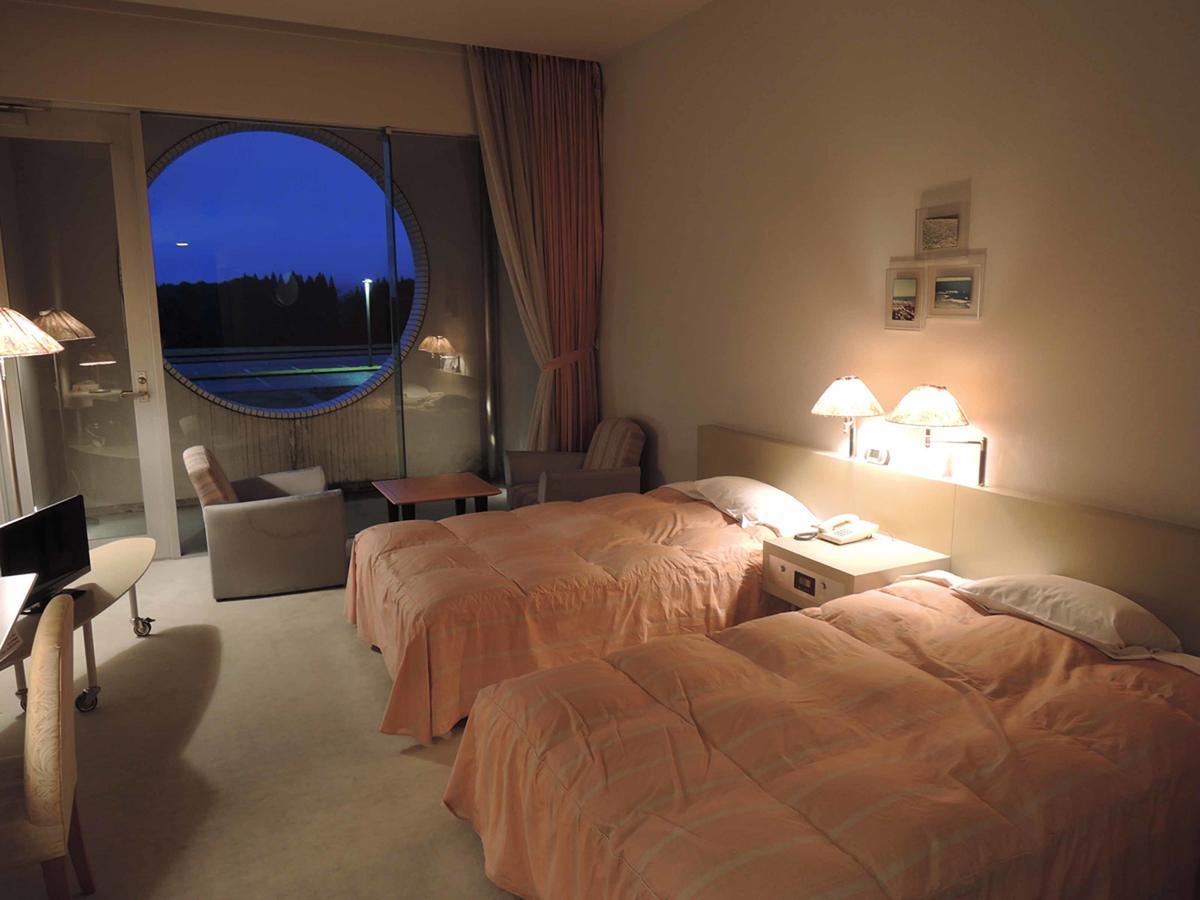 Miyazaki Kokusai Kuko Country Club Lodge Экстерьер фото