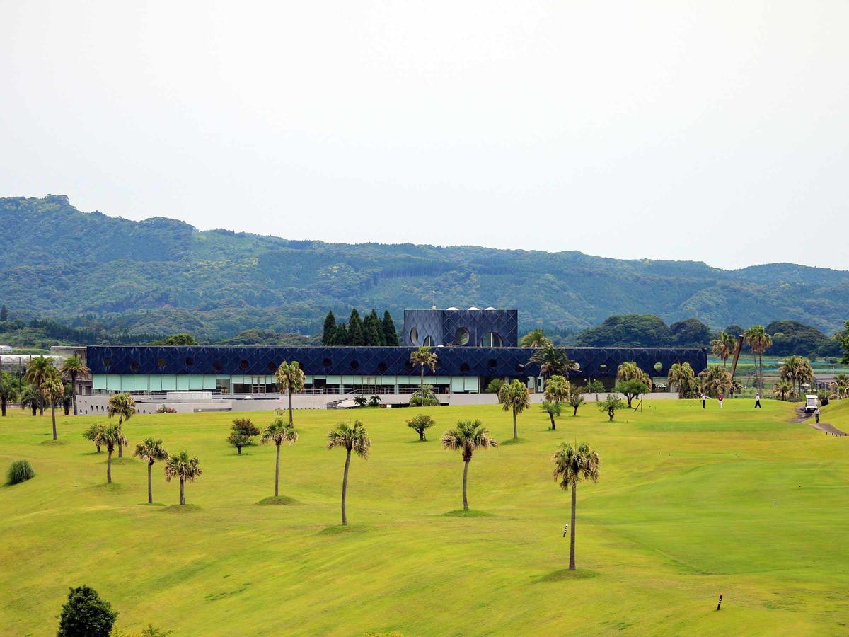 Miyazaki Kokusai Kuko Country Club Lodge Экстерьер фото